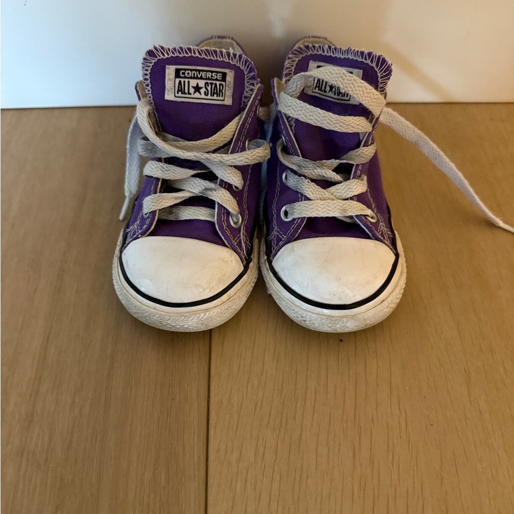 Toddler girl 9K converse
